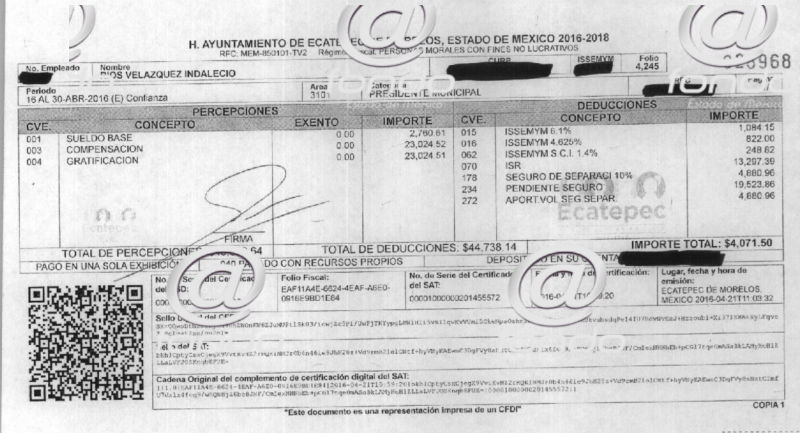 El alcalde supera en ingresos a su antecesor.
