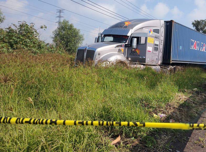 ÚLTIMA HORA: Trailero es baleado por asaltantes en esta peligrosa autopista