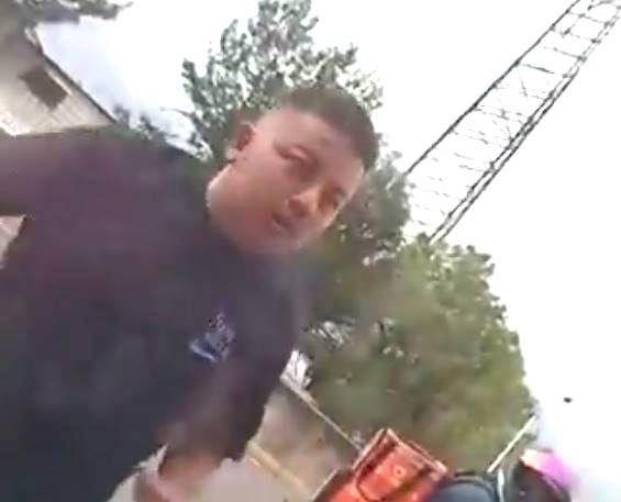 VIDEO: ‘¡Ya vete, güey!’; montachoques borracho aterroriza a un niño y su familia