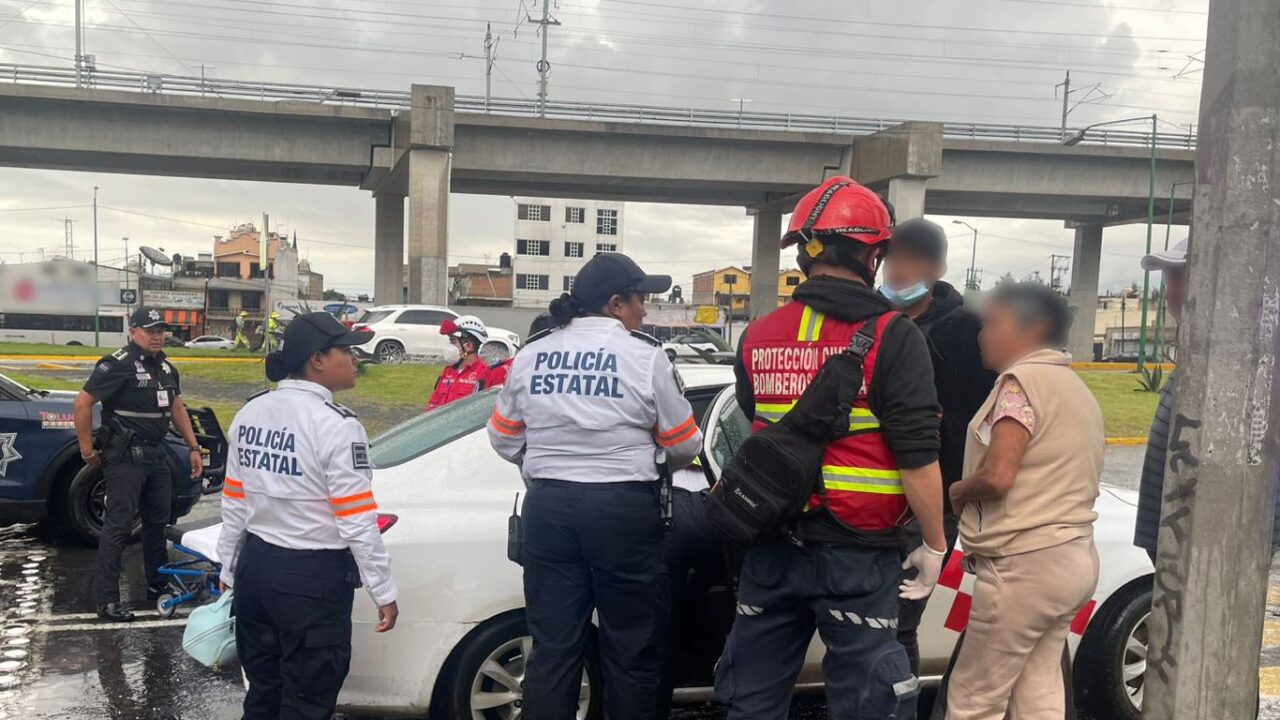 EXCELENTE: Maricruz es policía y ayudó a una nueva mamá a dar a luz en un taxi