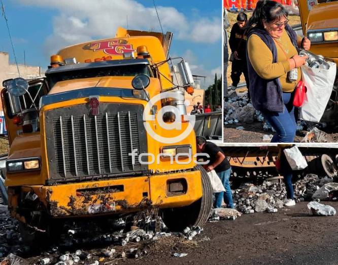 VIDEO: Rapiña; vecinos de Ecatepec roban miles de cervezas tras volcadura