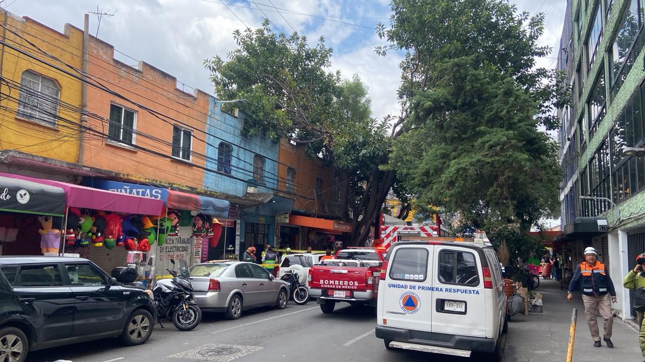 VIDEO: Uno más; flamazo por gas causa incendio en un molino de chiles y deja lesionados