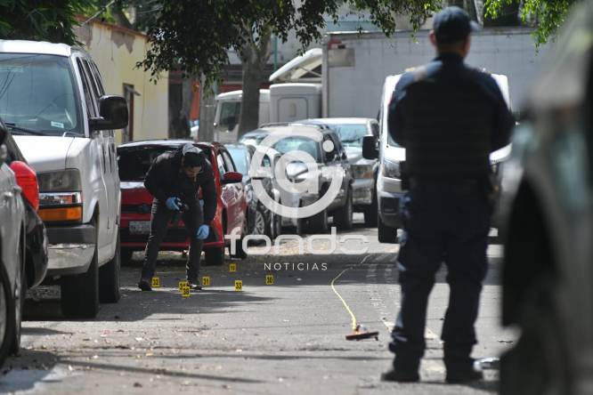 VIOLENCIA. Padre e hijo fueron asesinados en un ataque directo; recibieron más de 40 disparos