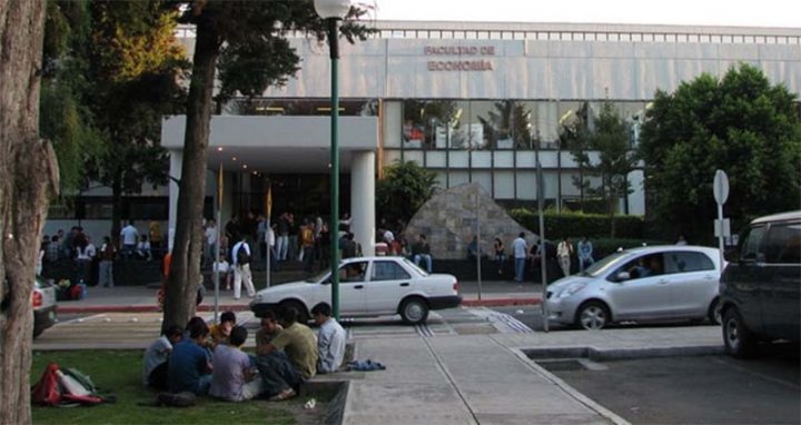 ÚLTIMA HORA: Suspenden actividades en la UNAM por amenaza de bomba