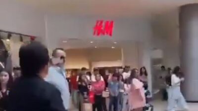 VIDEO: #LordVolumen; sujeto enloquece en una plaza porque no le gustaba el rock