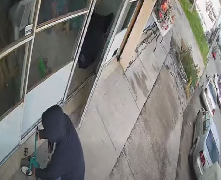 ÚLTIMA HORA. Graban rapto de dos hermanitos en Edomex; se los llevaron en una Jeep