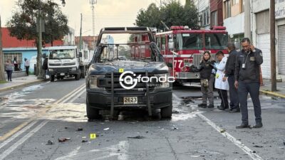 DISTURBIOS. Vándalos queman patrulla y saquean negocios durante la marcha en Toluca