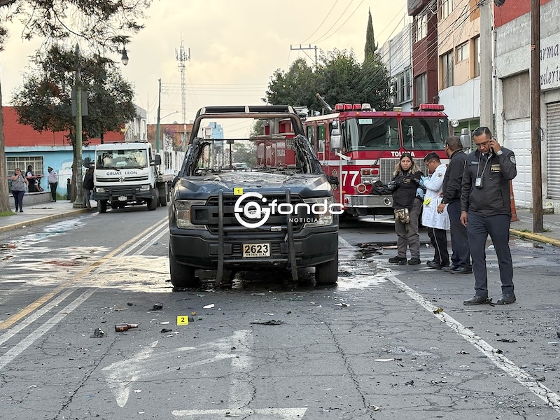 DISTURBIOS. Vándalos queman patrulla y saquean negocios durante la marcha en Toluca
