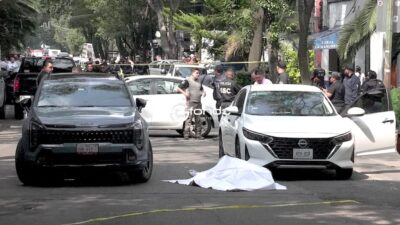 KARMA. Policías sorprenden a ladrones de autos; matan a uno y detienen a otro