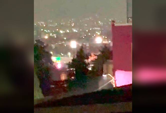 VIDEO. Fuerte balacera provoca temor entre vecinos la noche del viernes en Edomex; duró varios minutos