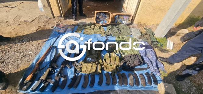 ENFRENTAMIENTO: Policías liberan a dos personas; los reciben a balazos y hay 12 detenidos