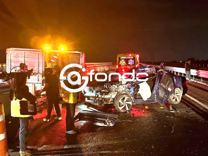TRAGEDIA: Felipe manejaba de noche en la autopista, se estrelló y murió prensado