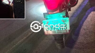 TERRIBLE. Chavito hacía ‘trucos’ con una moto y terminó muerto en el asfalto