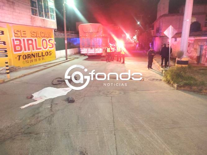 TRAGEDIA. Ciclista iba de regreso a su casa  y un camión de carga lo mató en Edomex