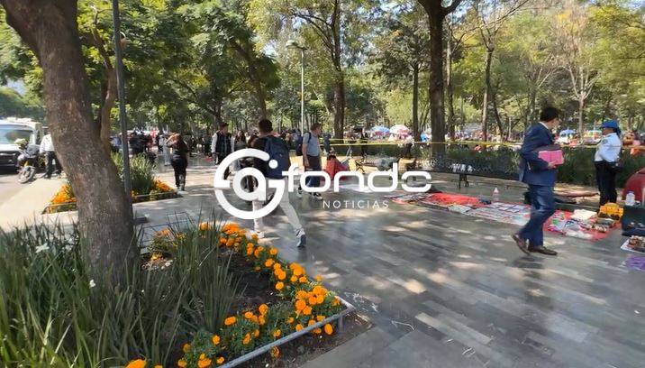 URGENTE: Triste final; hombre muere solo entre puestos y cientos de visitantes