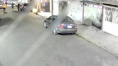 VIDEO: Se arma balacera y persecución entre vecinos; sonaron más de 20 disparos