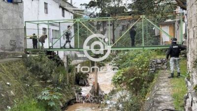 URGENTE: Sábado de terror; ‘aparece’ cuerpo entre aguas negras en un canal