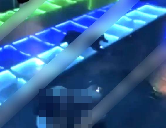 VIDEO: ‘Un rato de diversión’; criminales prenden fuego a cantante norteño y lo suben a redes