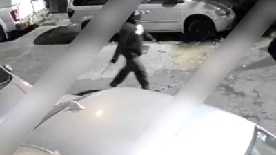 VIDEO: Aladair intentó escapar, pero sus amigos lo mataron con un cuchillo