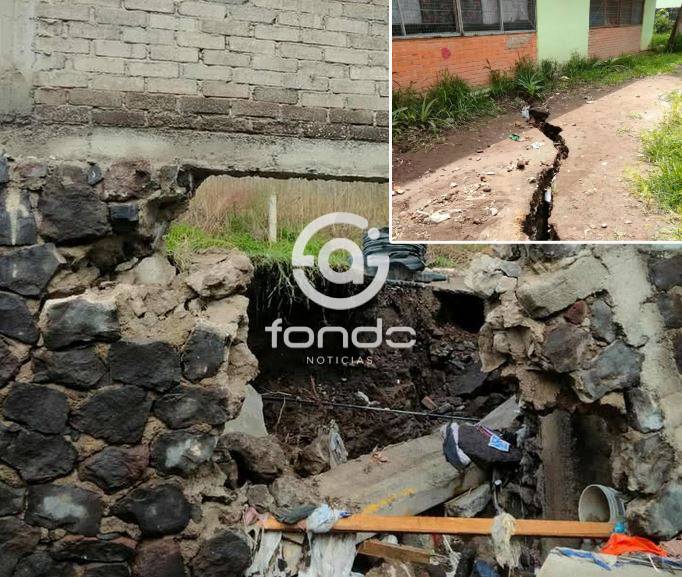 VIDEOS: Socavón y enorme grieta se abren en la primaria; ya cayó un muró y nadie los ayuda