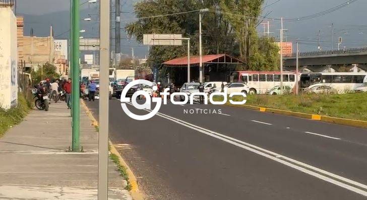 URGENTE: Joven en moto muere arrollado por una camioneta de lujo