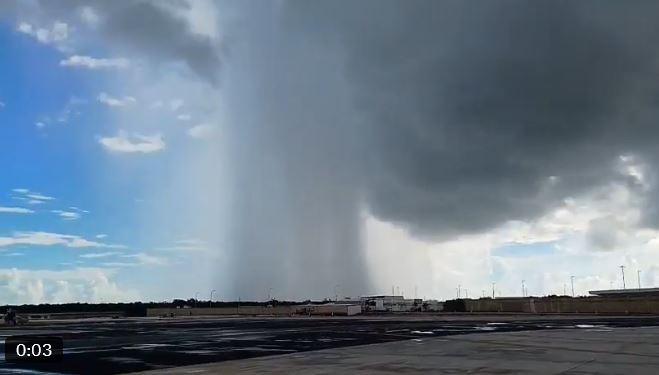 VIDEO: Graban inusual tormenta; empleados y pasajeros del aeropuerto quedan atónitos