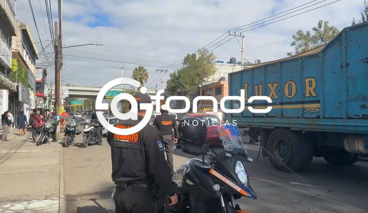 URGENTE: Abuelita muere arrollada; el biker abandonó la motocicleta