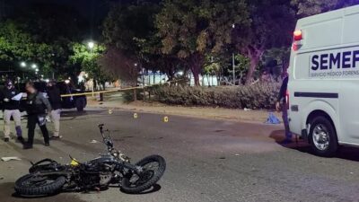 TRAGEDIA: Motociclista muere de madrugada; un conductor lo arrolló