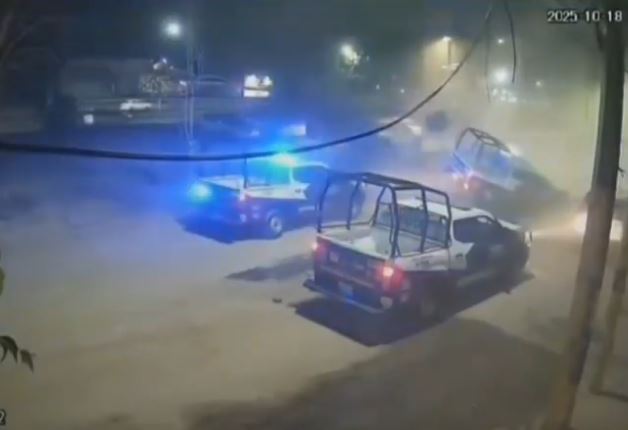 VIDEO: Patrulla perseguía a un delincuente y termina en un enorme socavón