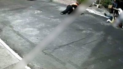 VIDEO: Familias desatan pelea campal por un simple conflicto vial