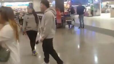 VIDEO: Farderos noquean fácilmente a policías afuera de un Sam´s Club