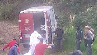 ÚLTIMA HORA. Encuentran tres cuerpos con huellas de violencia en una fosa clandestina en Edomex