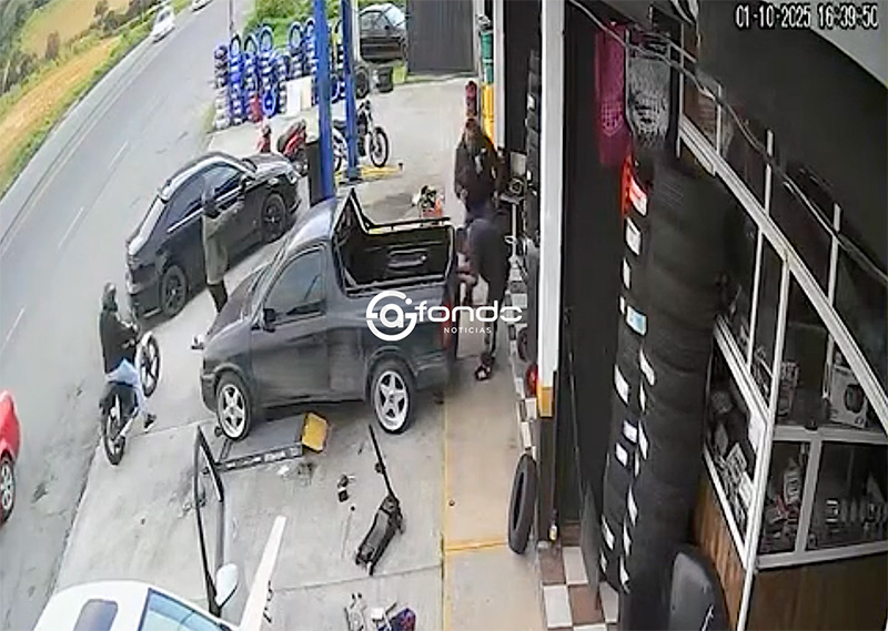 VIDEO. Cámaras graban asesinato de ex comandante; sicarios le dispararon a quemarropa