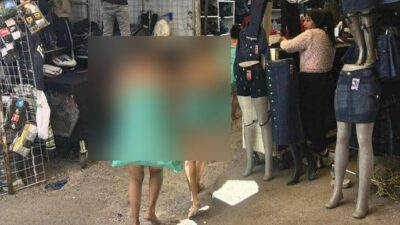 EXTREMO: Ladronas salen pelonas de un tianguis; las sorprendieron robando