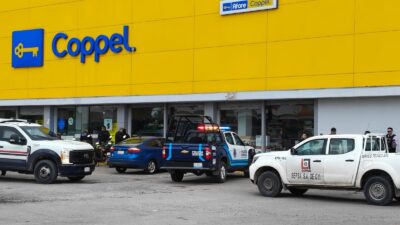 VIDEO: Empleados de Coppel graban asalto a custodios de valores