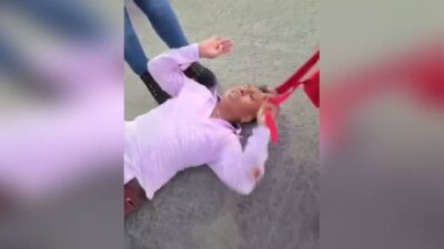 VIDEO: ‘Perdón’; acosador recibe golpiza y su víctima cobra venganza