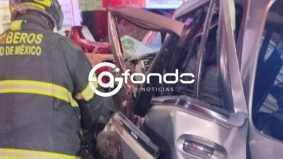 TRAGEDIA: Pareja iba en su camioneta, se estrellaron y ella murió prensada