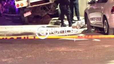 VIOLENCIA. Asesinan a balazos a un hombre que caminaba frente a una preparatoria en Ecatepec