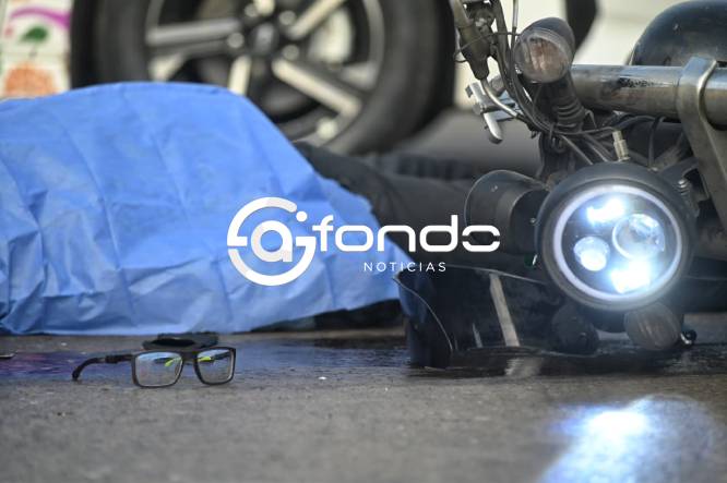 DRAMÁTICO. ‘¡Mi hermano!’; Daniel iba en moto a recoger a su hijo y un tráiler le pasó encima