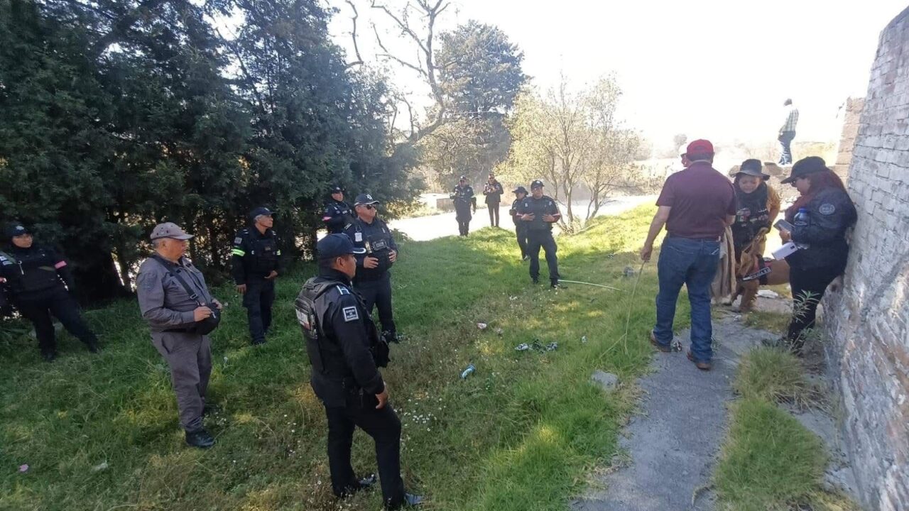 VIDEO. Mujer buscaba a su esposo desaparecido y encuentra a otro hombre muerto; la víctima se llamaba Víctor