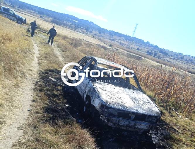 MACABRO. Prenden fuego a un automóvil con una persona adentro en el Estado de México