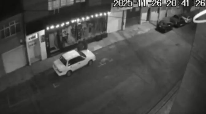 VIDEO: Conductor en sentido contrario deja a motociclista al borde de la muerte