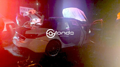 TRAGEDIA. Hugo Enrique y Maximiliano mueren tras hundirse su auto en un canal de aguas negras