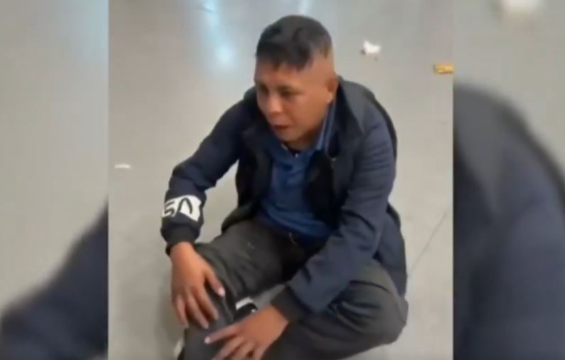 VIDEO: ‘¡Me lo enseñó!’; exhibicionista llora tras agredir a una mujer