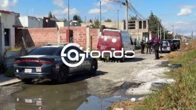 URGENTE: Encuentran cuerpo encobijado durante cateo en una casa