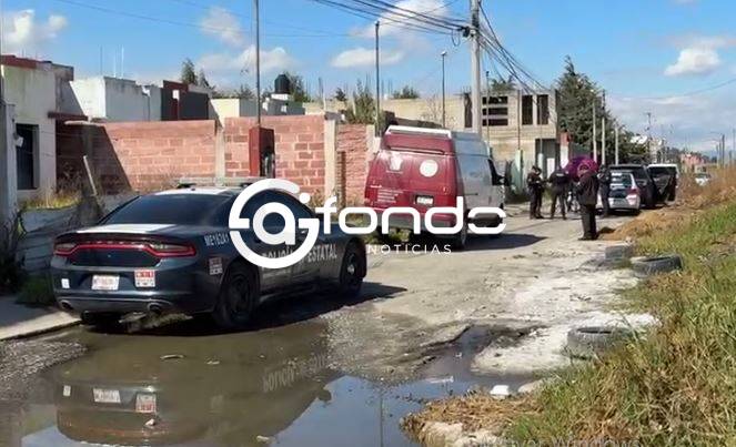 URGENTE: Encuentran cuerpo encobijado durante cateo en una casa