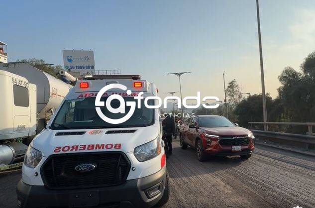 URGENTE: Otro caído; motociclista queda sin vida bajo una unidad de carga