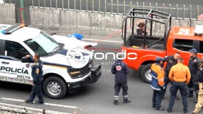 URGENTE: Iban tres en una moto, chocaron y uno terminó muerto