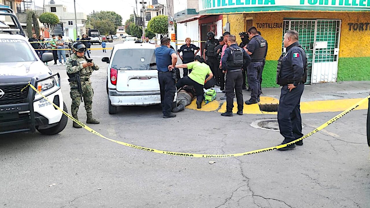 ÚLTIMA HORA. Asesinan a líder de comerciantes y un agremiado que instalaban un bazar navideño en Ecatepec