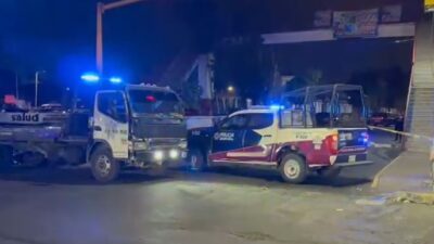 TRAGEDIA: Señor esperaba su transporte y otro camión de pasajeros lo mató